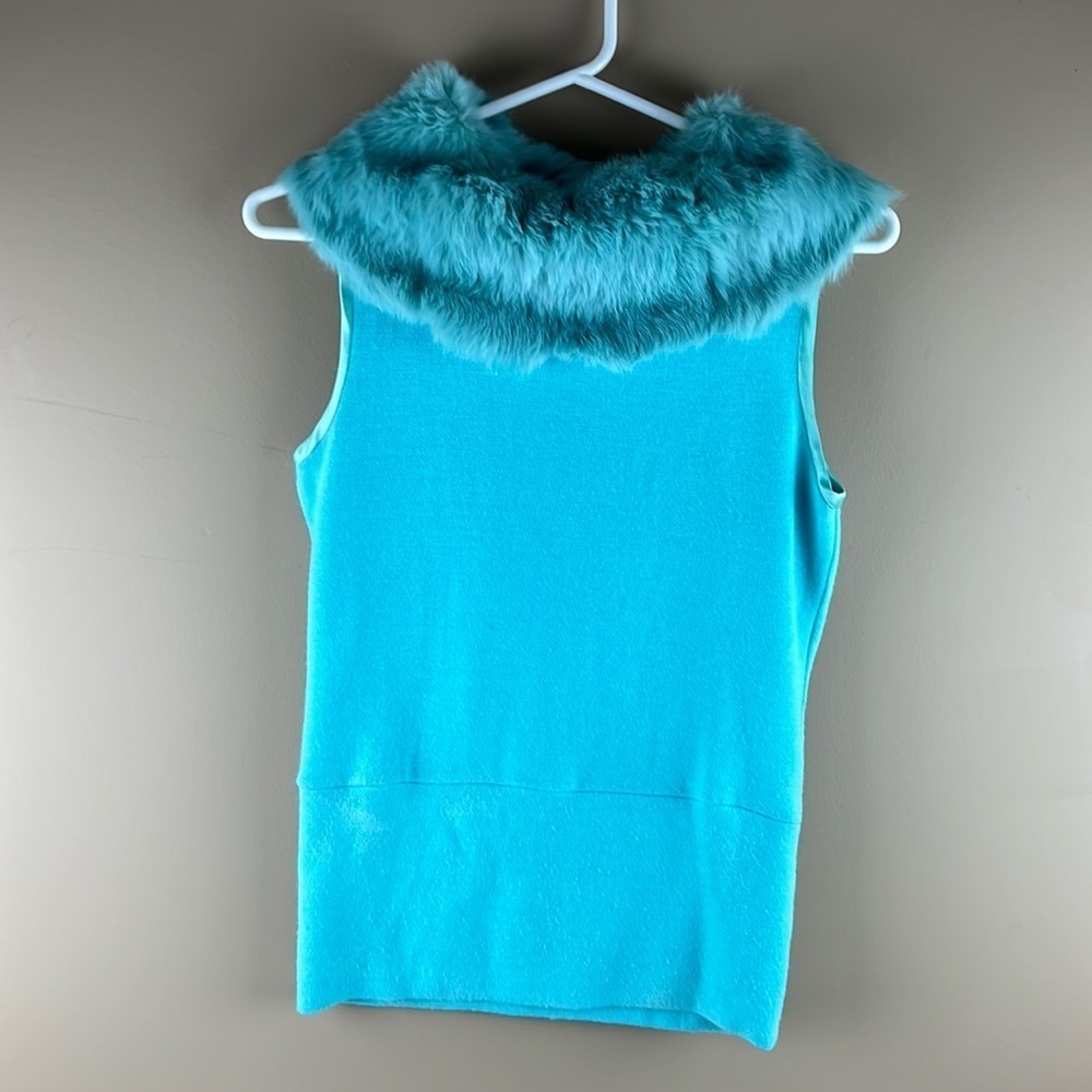 URTHEONE Turqiose  Sleeveless Faux Fur Trim Tank - Picture 4 of 14